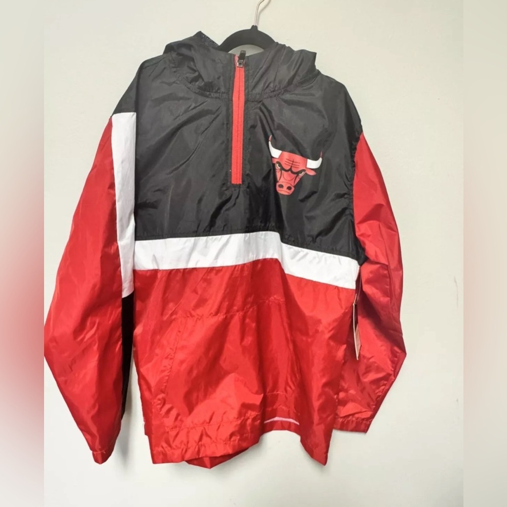 NBA Chicago Bulls Windbreaker Pullovers Youth Size 14-16 New